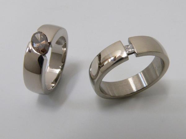 750 white gold matching female and male rings champagne diamond and princess diamond